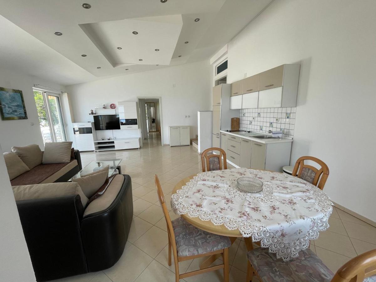 Apartments Rozela Улцинь Екстер'єр фото